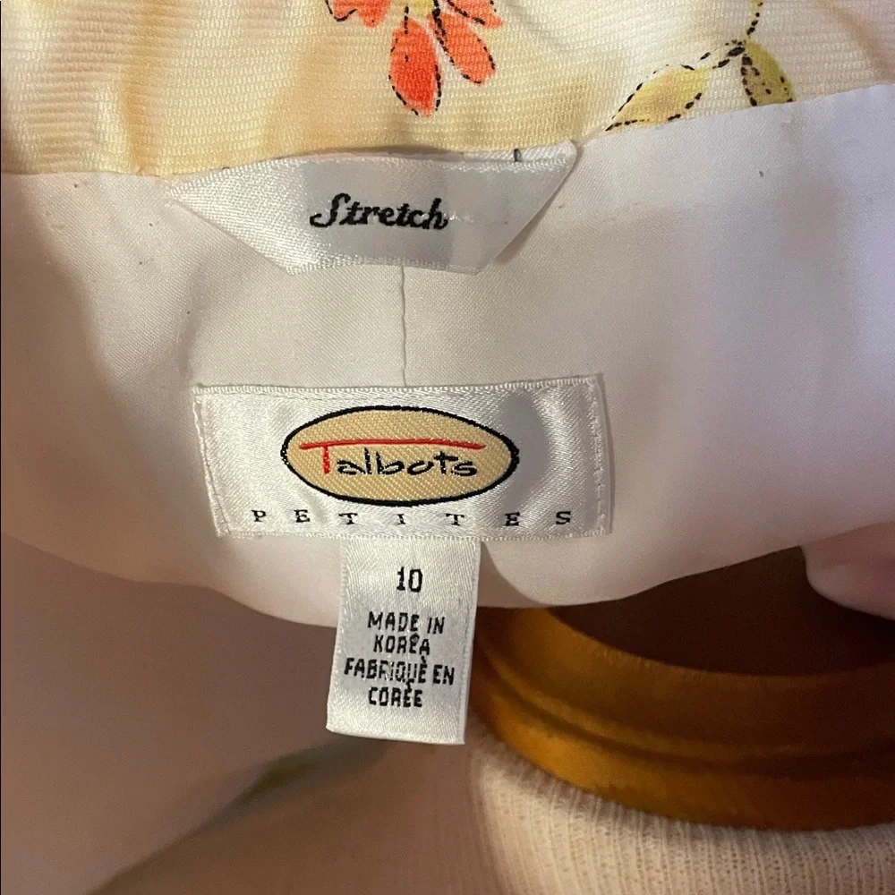 Talbots Cream Floral Notch-Lapel Blazer with Pink & Orange Blooms - Picture 2 of 5